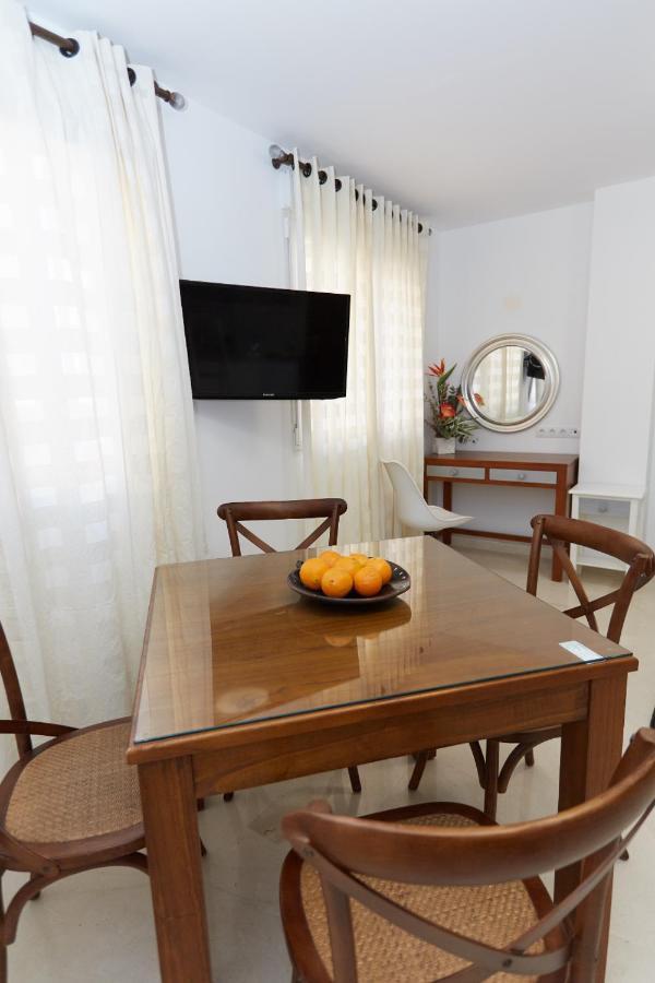 Apartamentos Anfiteatro Benidorm Buitenkant foto